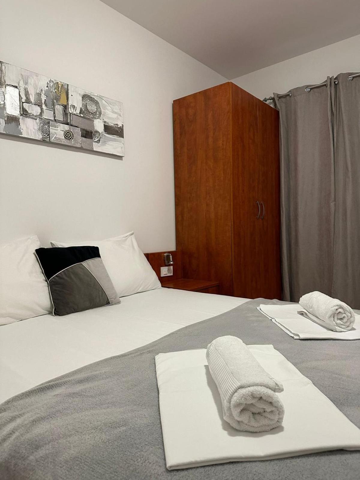 Apartmani Samec Novalja Dış mekan fotoğraf