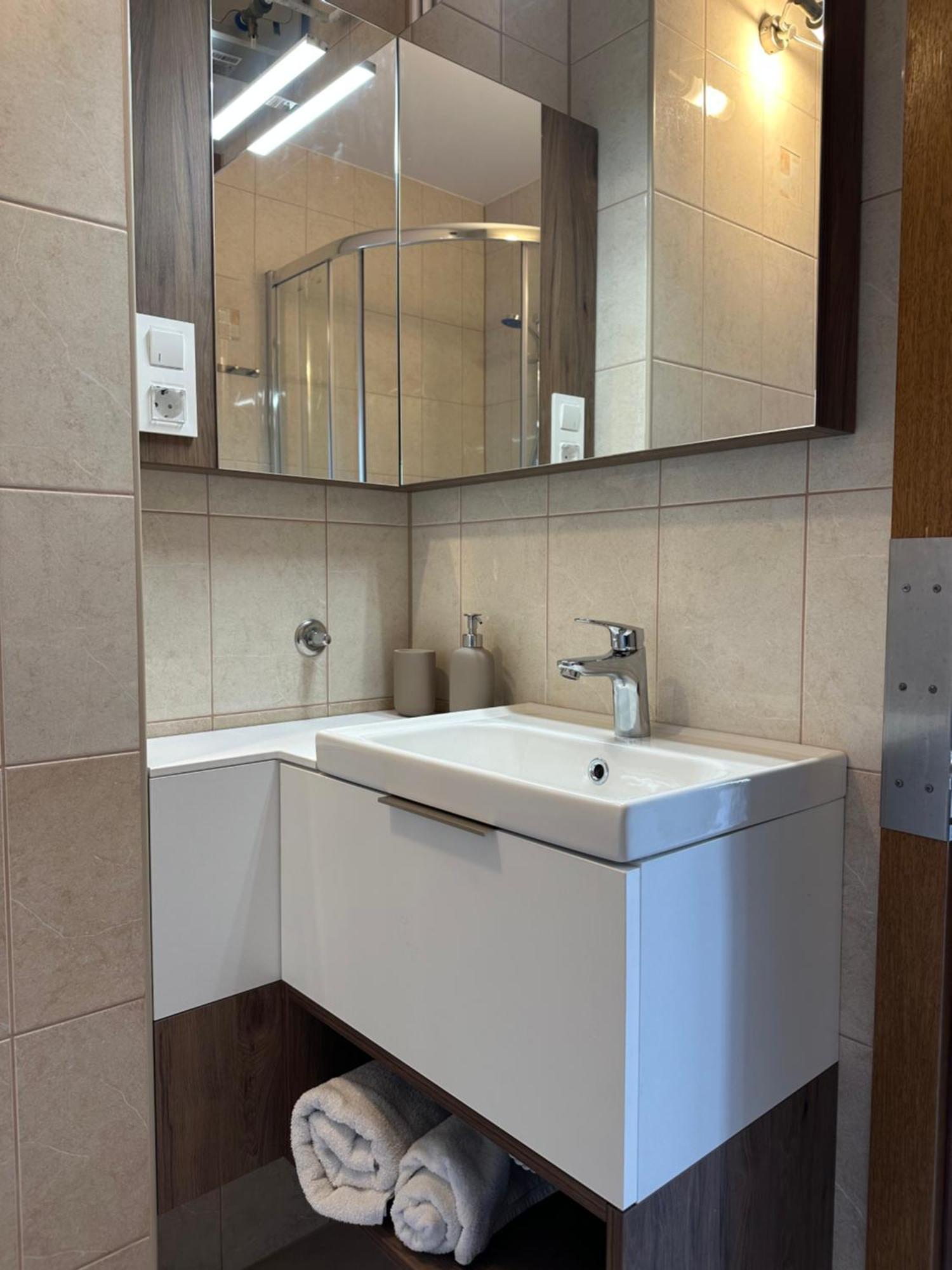 Apartmani Samec Novalja Dış mekan fotoğraf