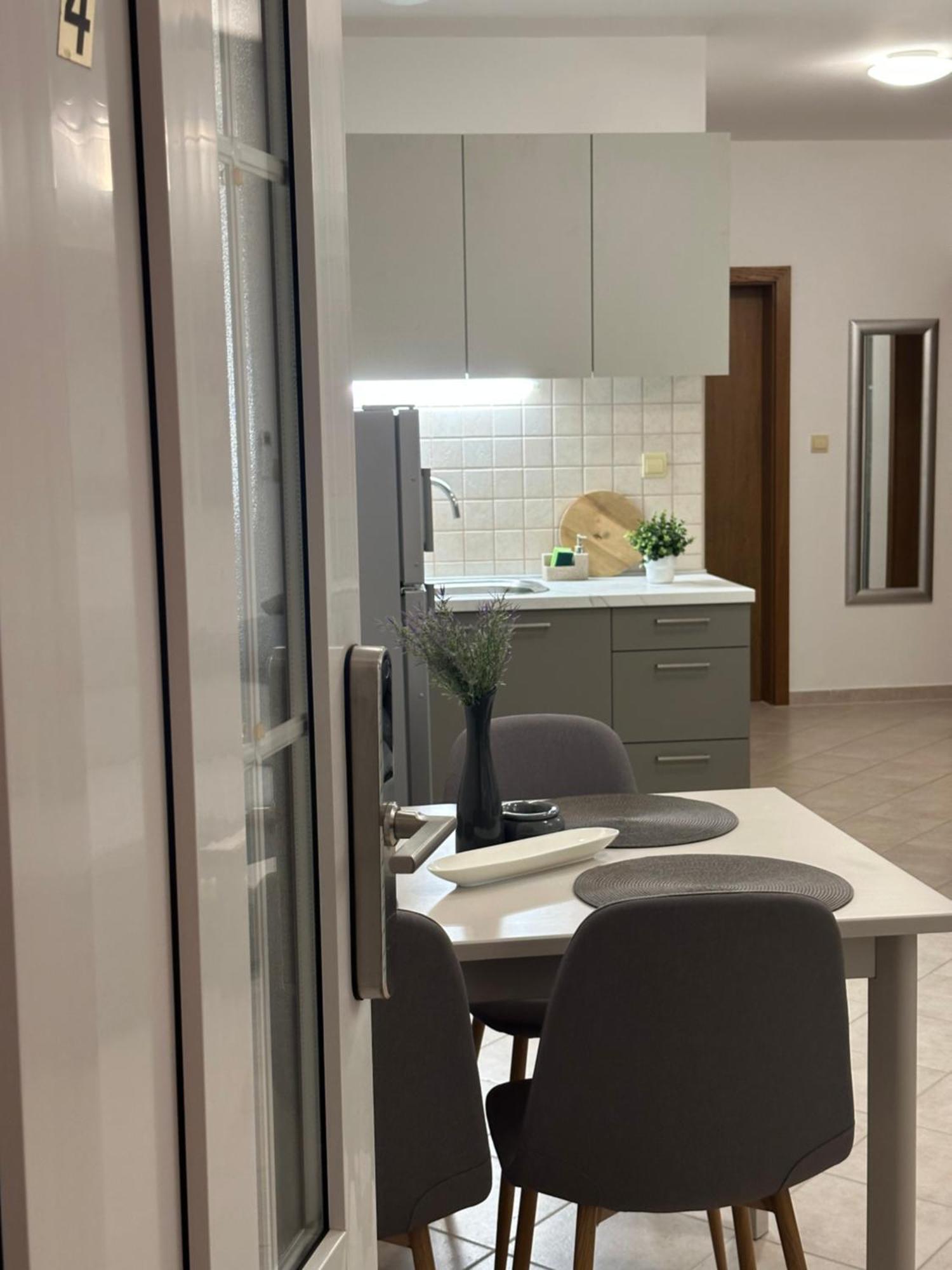 Apartmani Samec Novalja Dış mekan fotoğraf