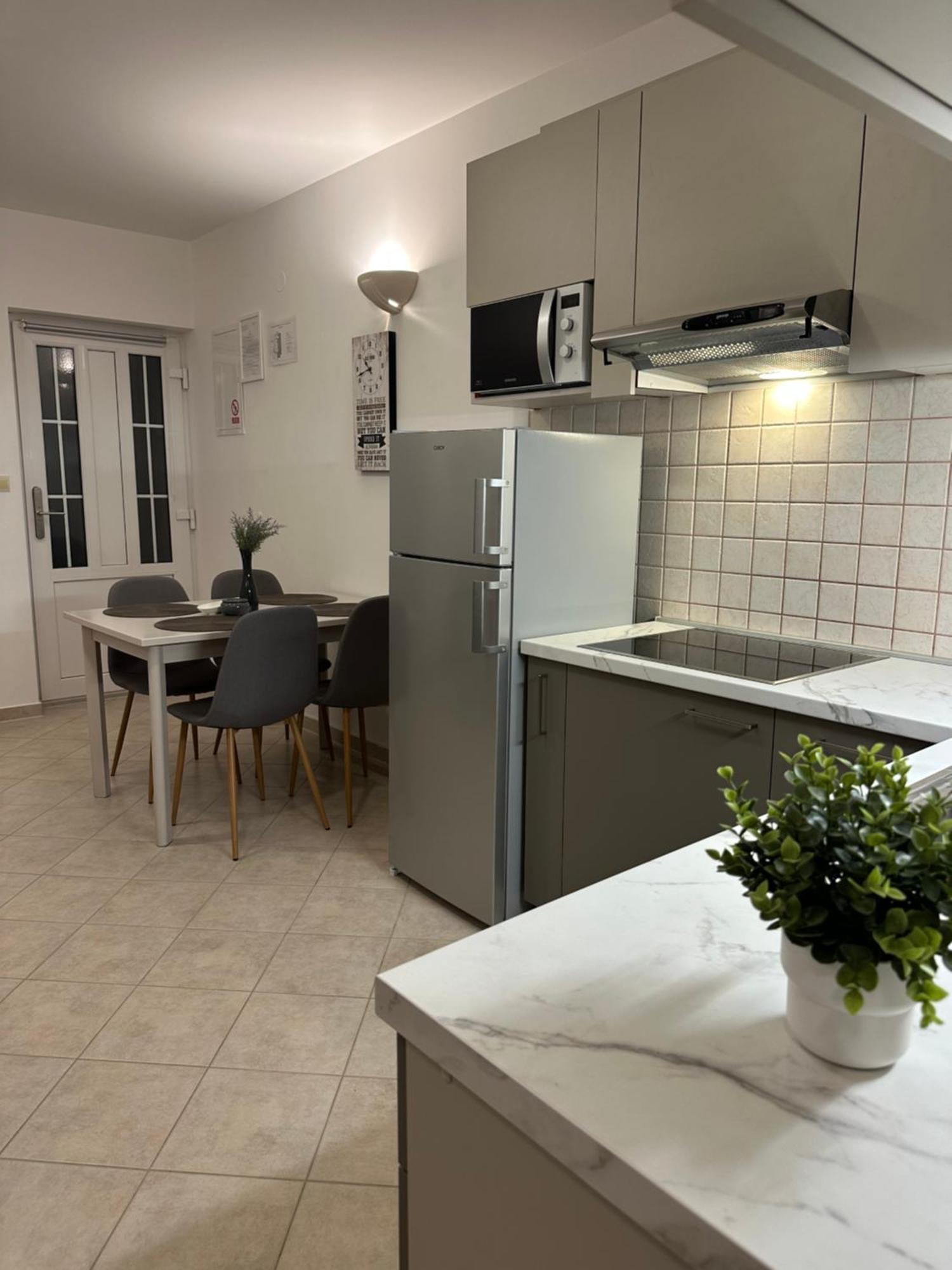 Apartmani Samec Novalja Dış mekan fotoğraf