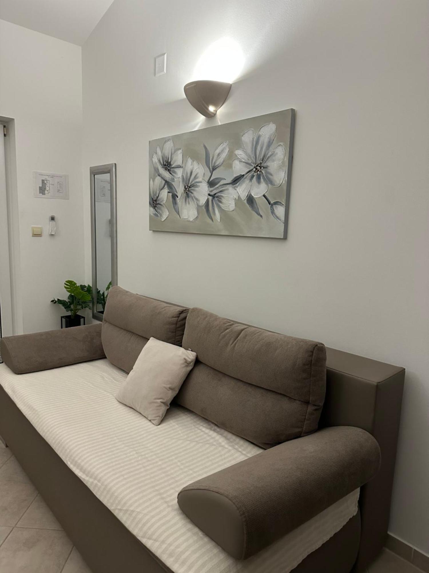 Apartmani Samec Novalja Dış mekan fotoğraf